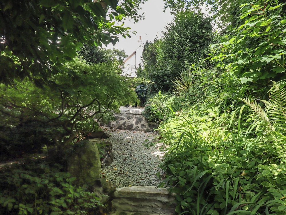 Cottage photo 1