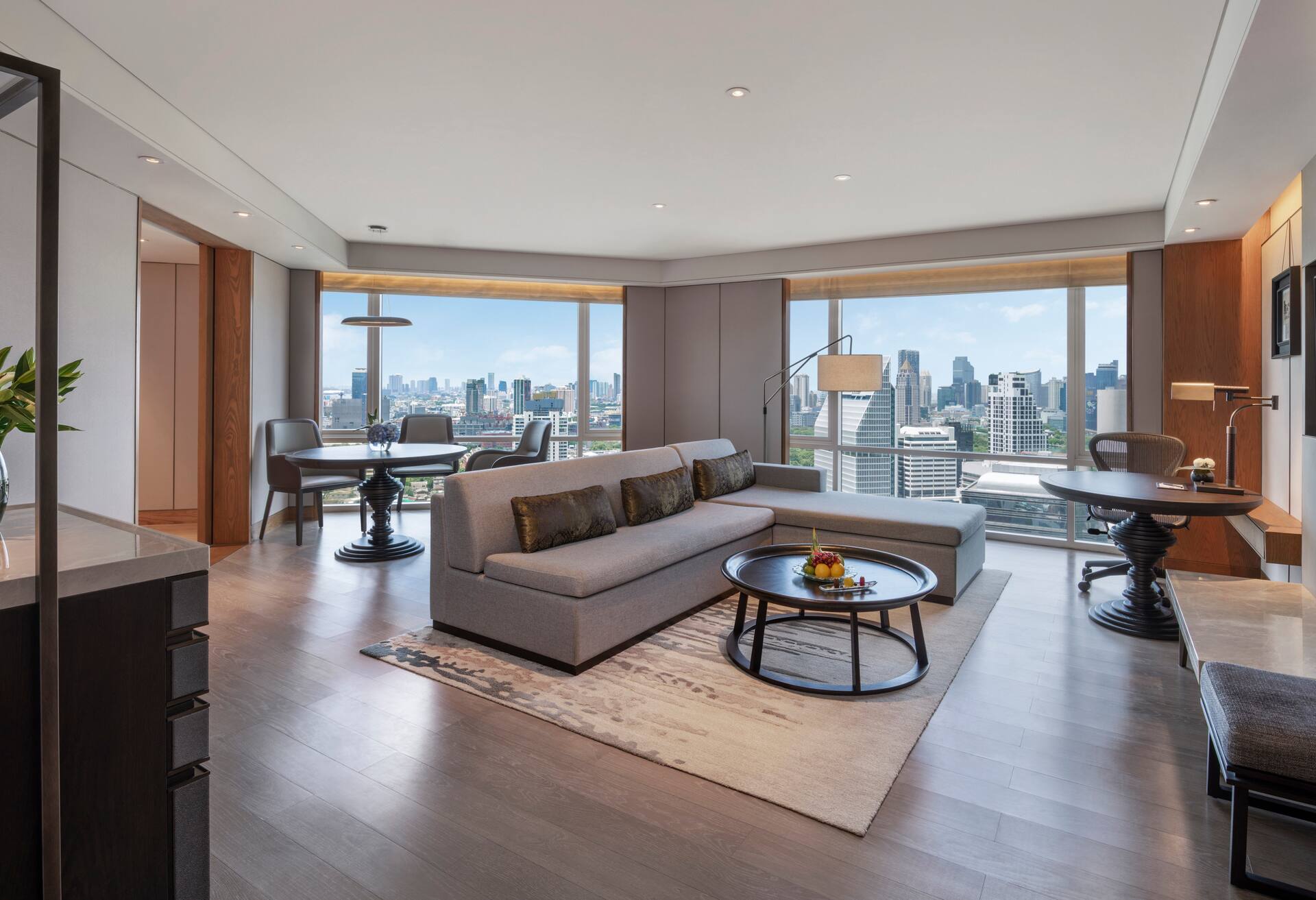 Premium Family Suite thumbnail 6
