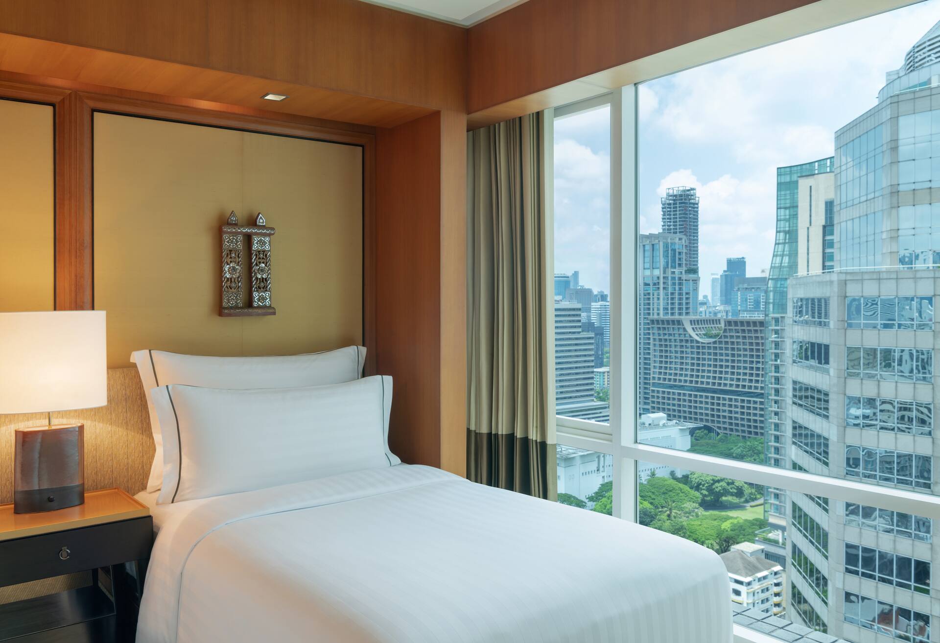 Executive Suite Twin