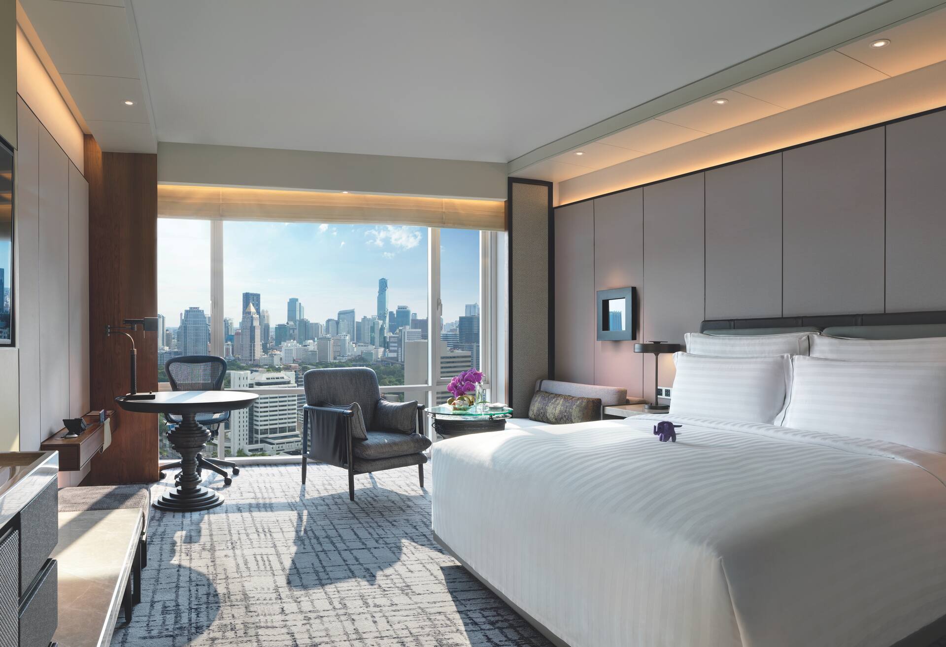 Premium King-high Floor