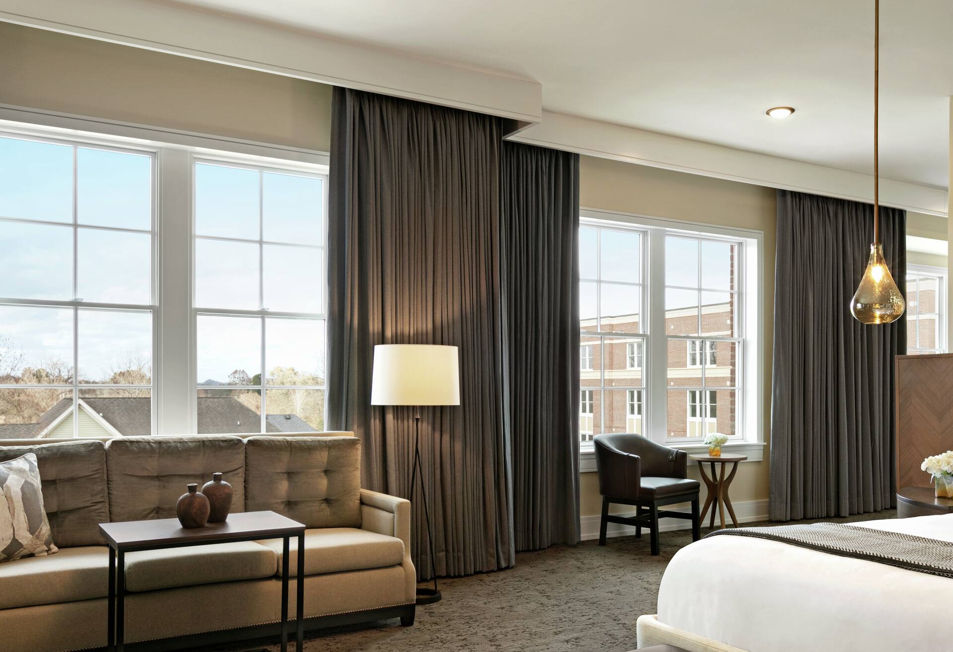 1 King Bed One Bedroom Courtyard Suite photo 2