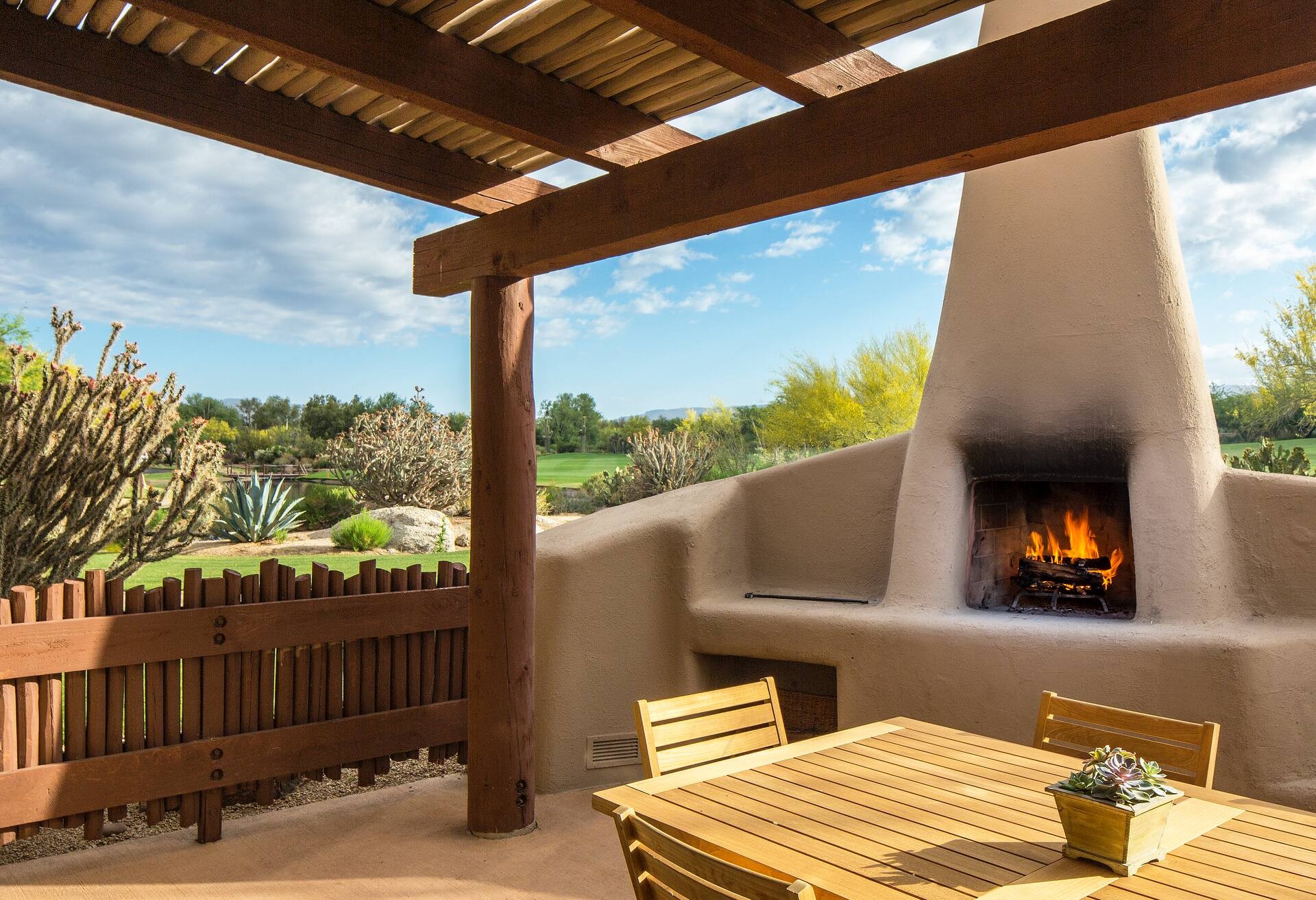 1 King 2 Room Executive Ste - Private Patio photo 3