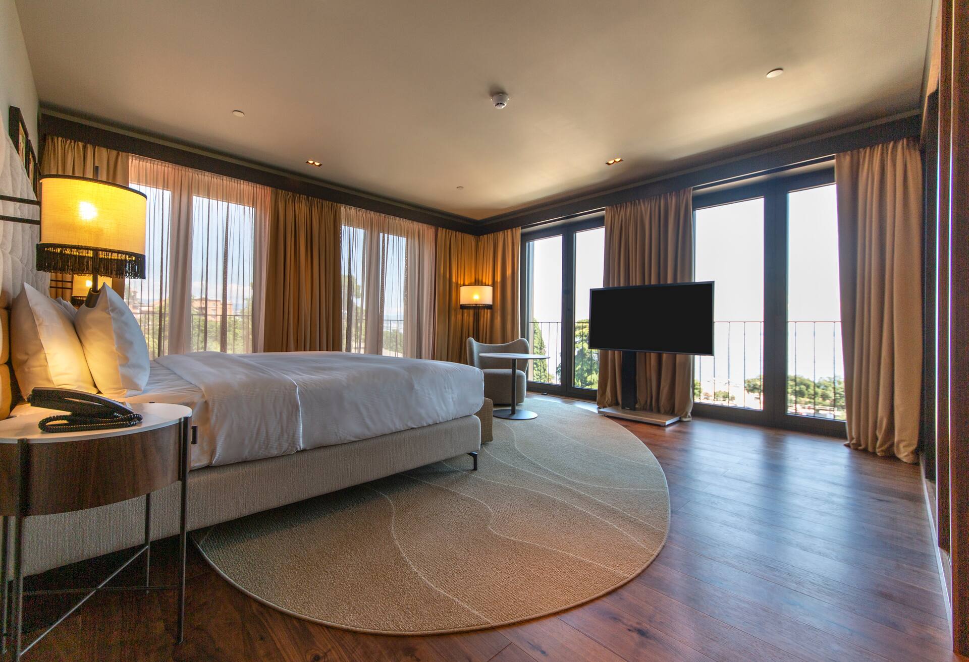 Keight Signature Suite