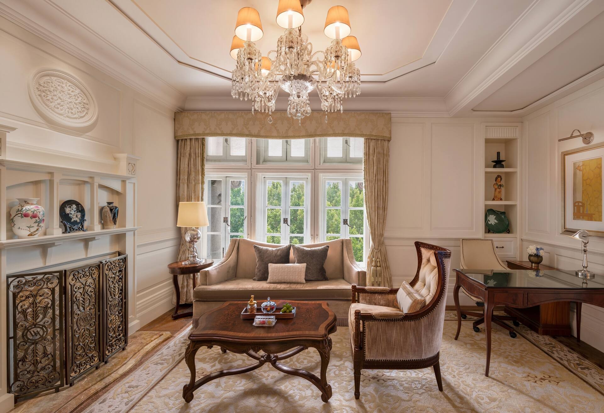 Bund Heritage River View Suite