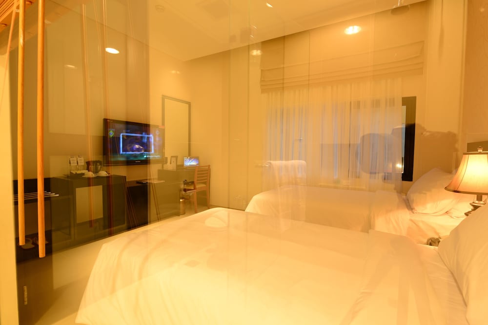 Superior Double or Twin Room photo 2