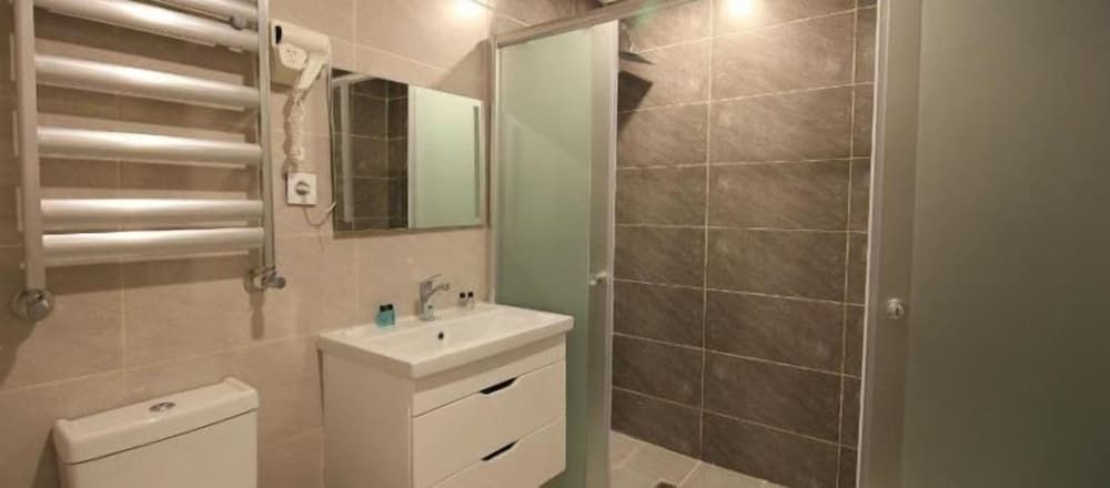 Deluxe Double or Twin Room, Balcony, Sea View photo 3