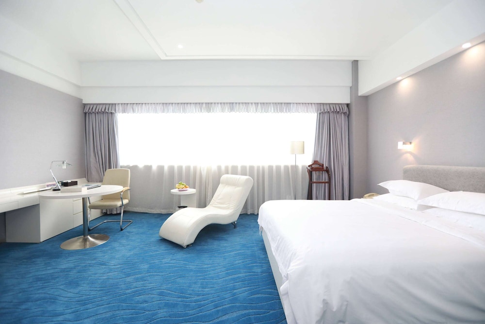 Executive Room, 1 King Bed