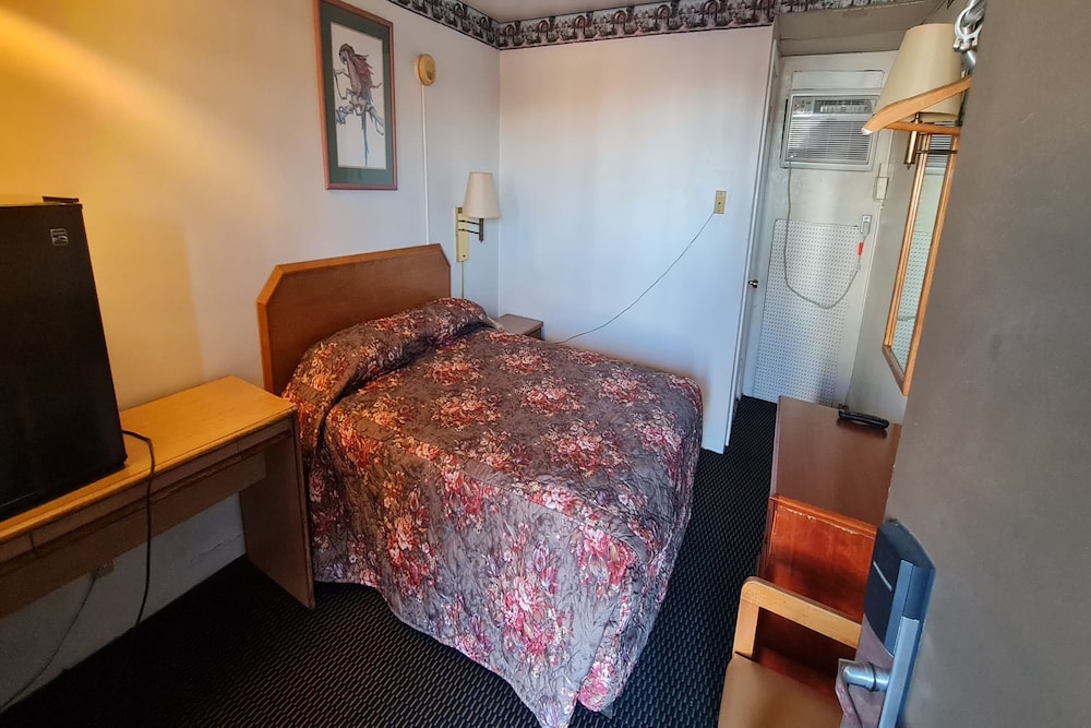 Room, 1 Queen Bed, Non Smoking photo 1