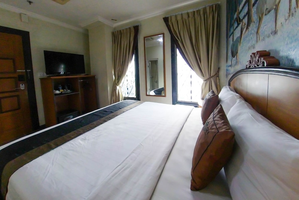 Classic Room (No Window) - Photo 10