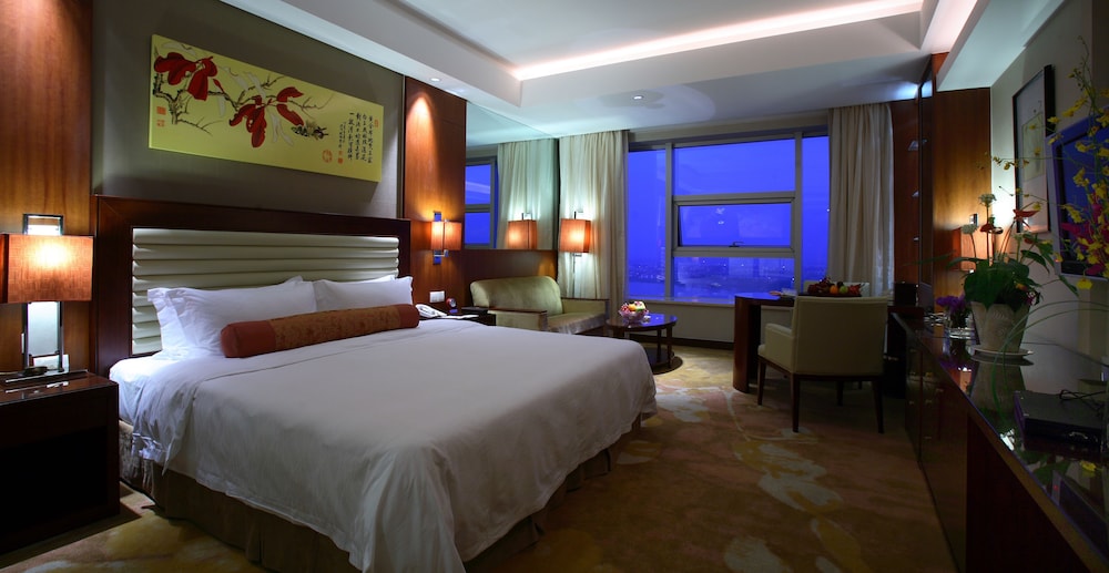 Executive Room, River View