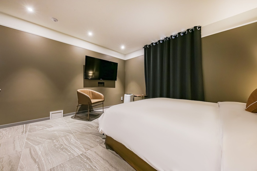 Premium Double Room - Photo 5