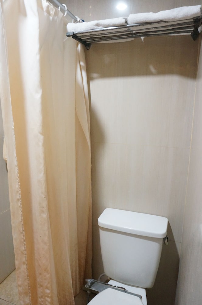 Standard Double or Twin Room photo 3