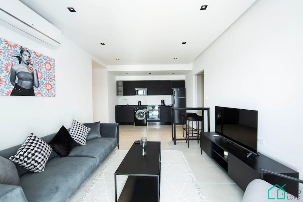 Apartment photo 1