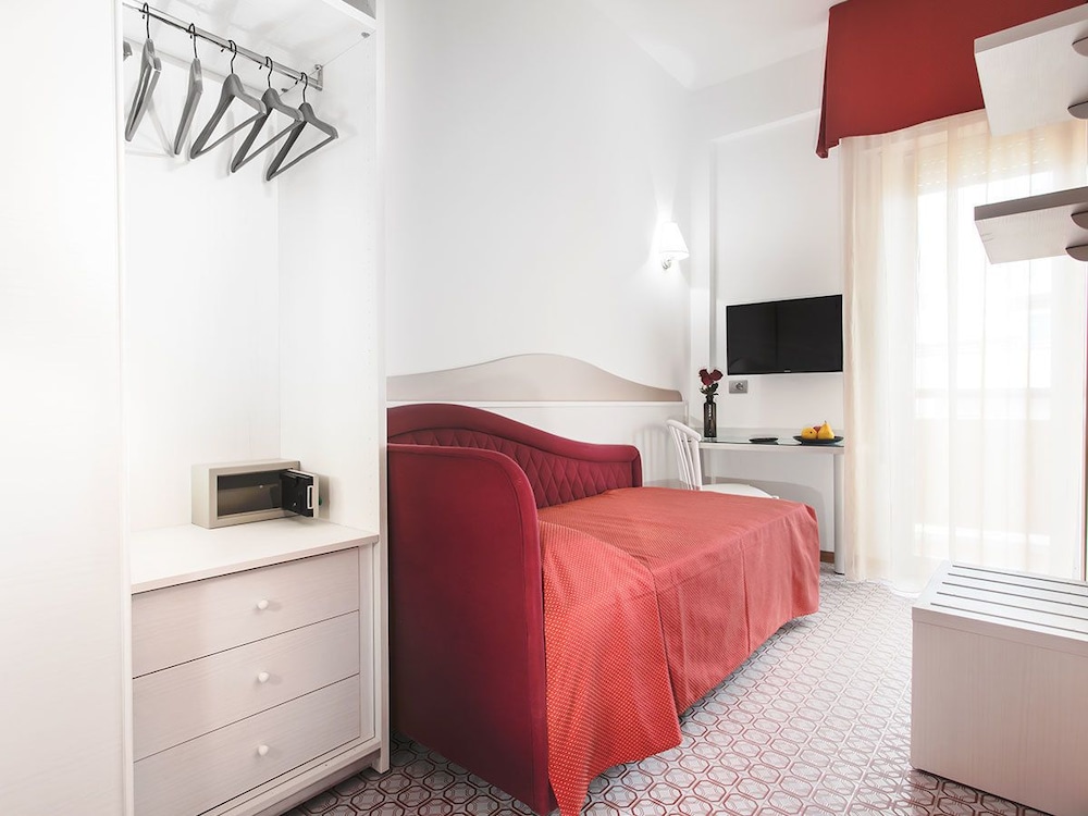 Quadruple Room, Balcony photo 1