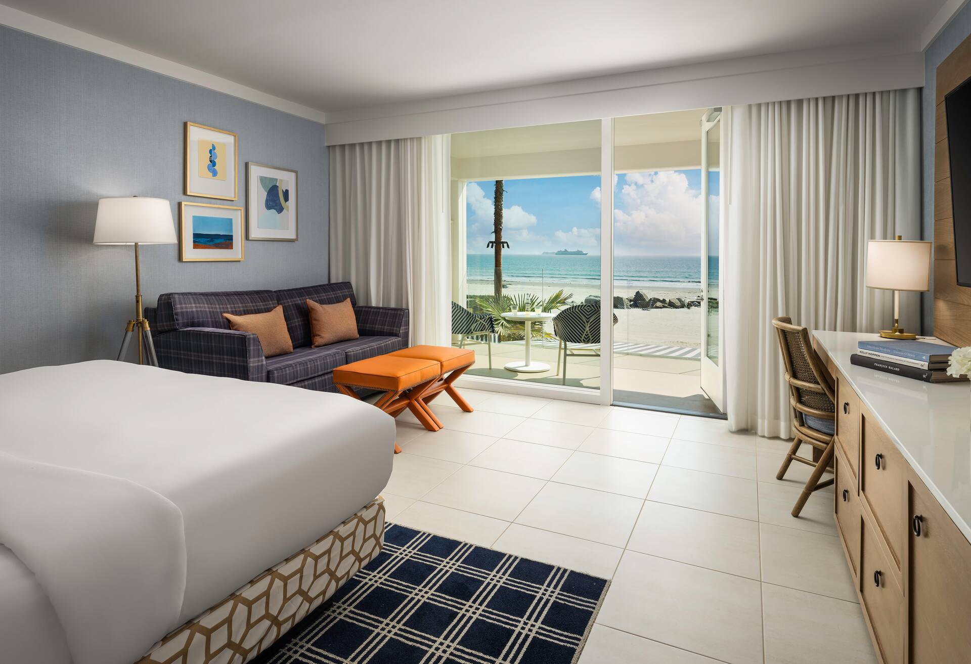 Cabana Oceanfront - 1 King photo 1