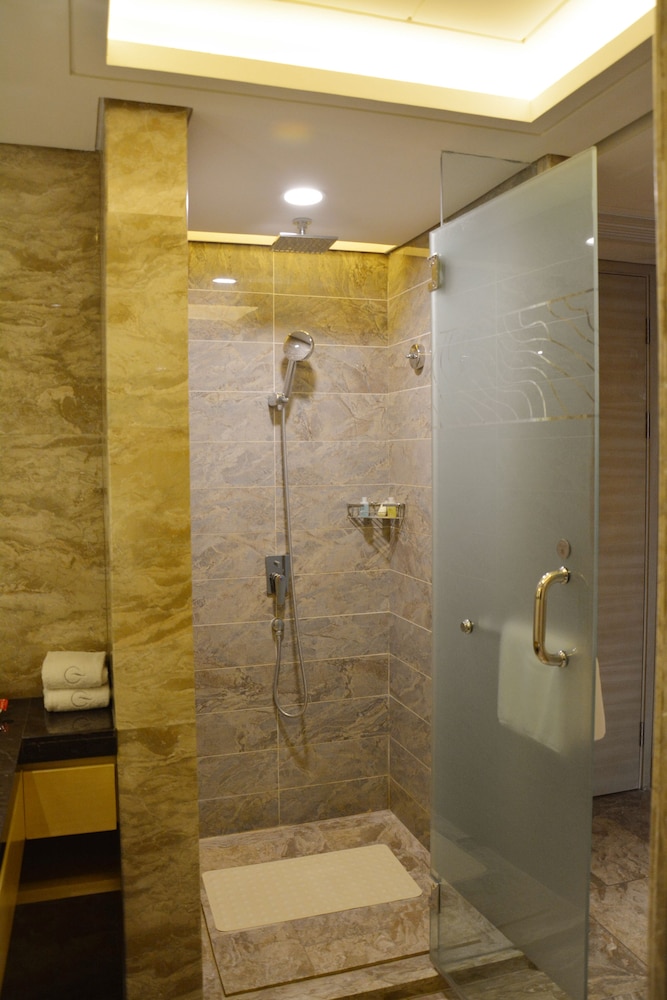 Deluxe Twin Room photo 3
