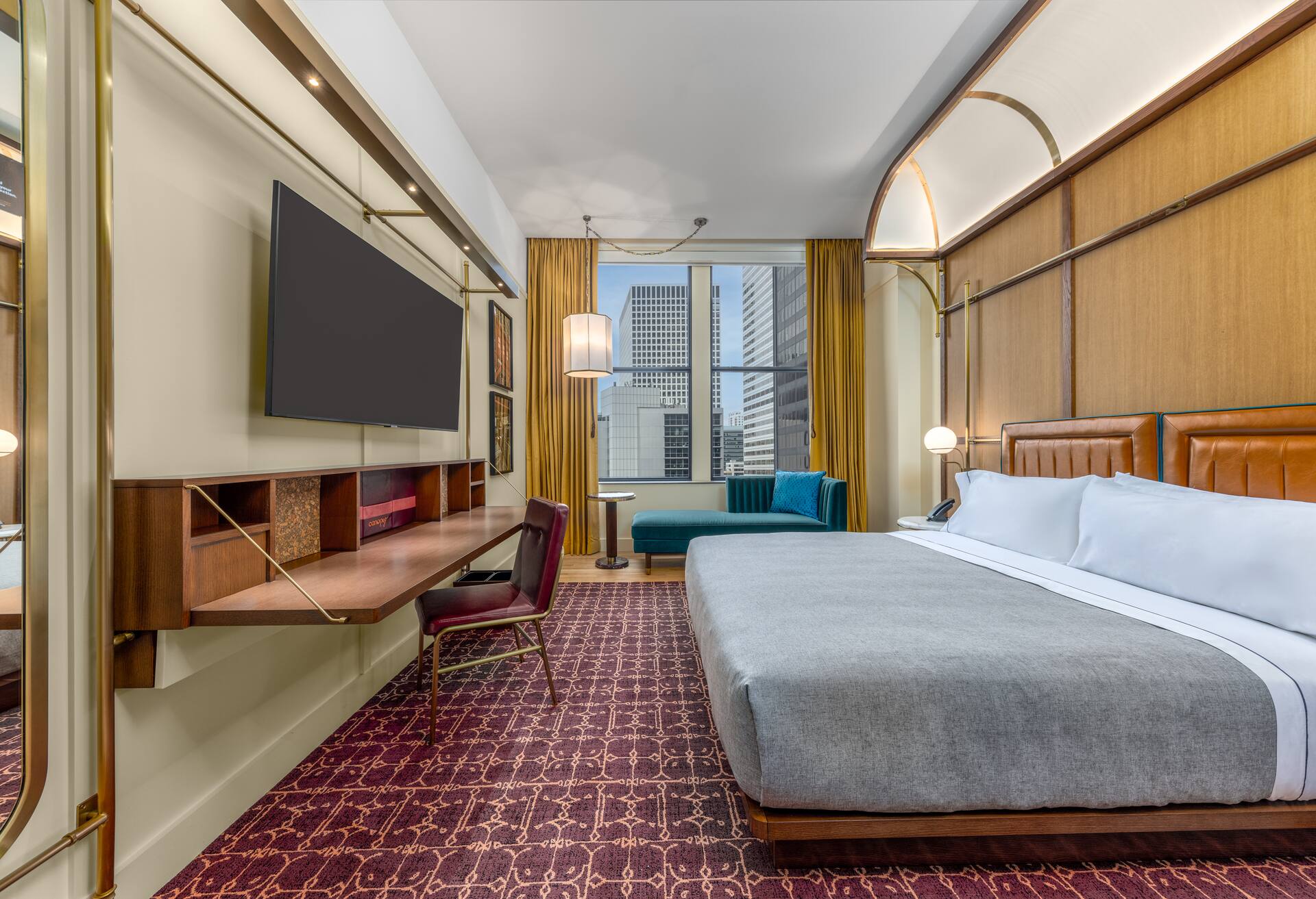 1 King Bed Landmark View Room