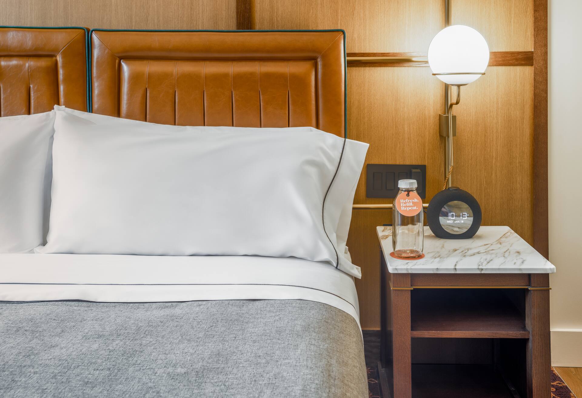 1 King Bed Room