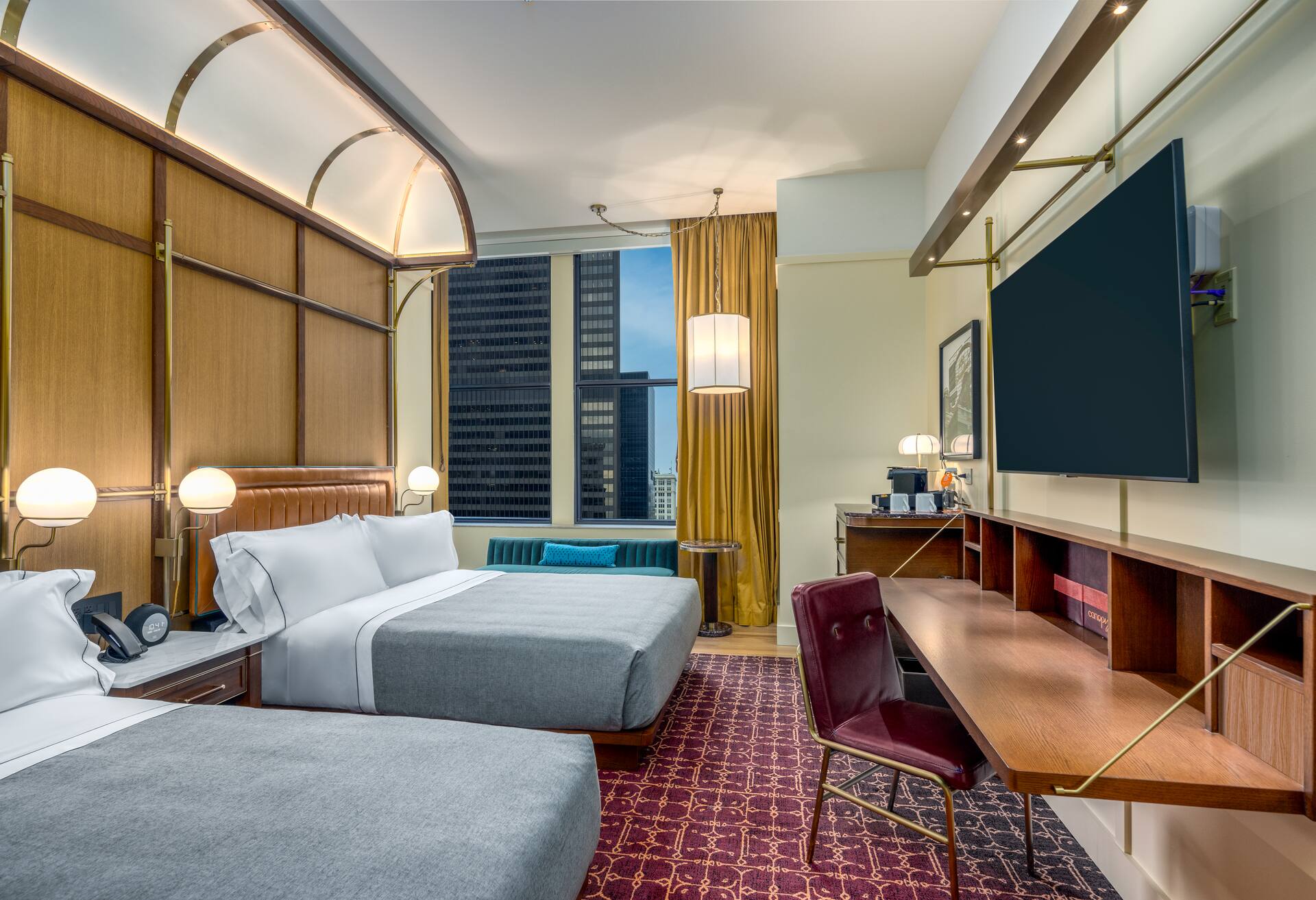 2 Queen Bed Landmark View Room