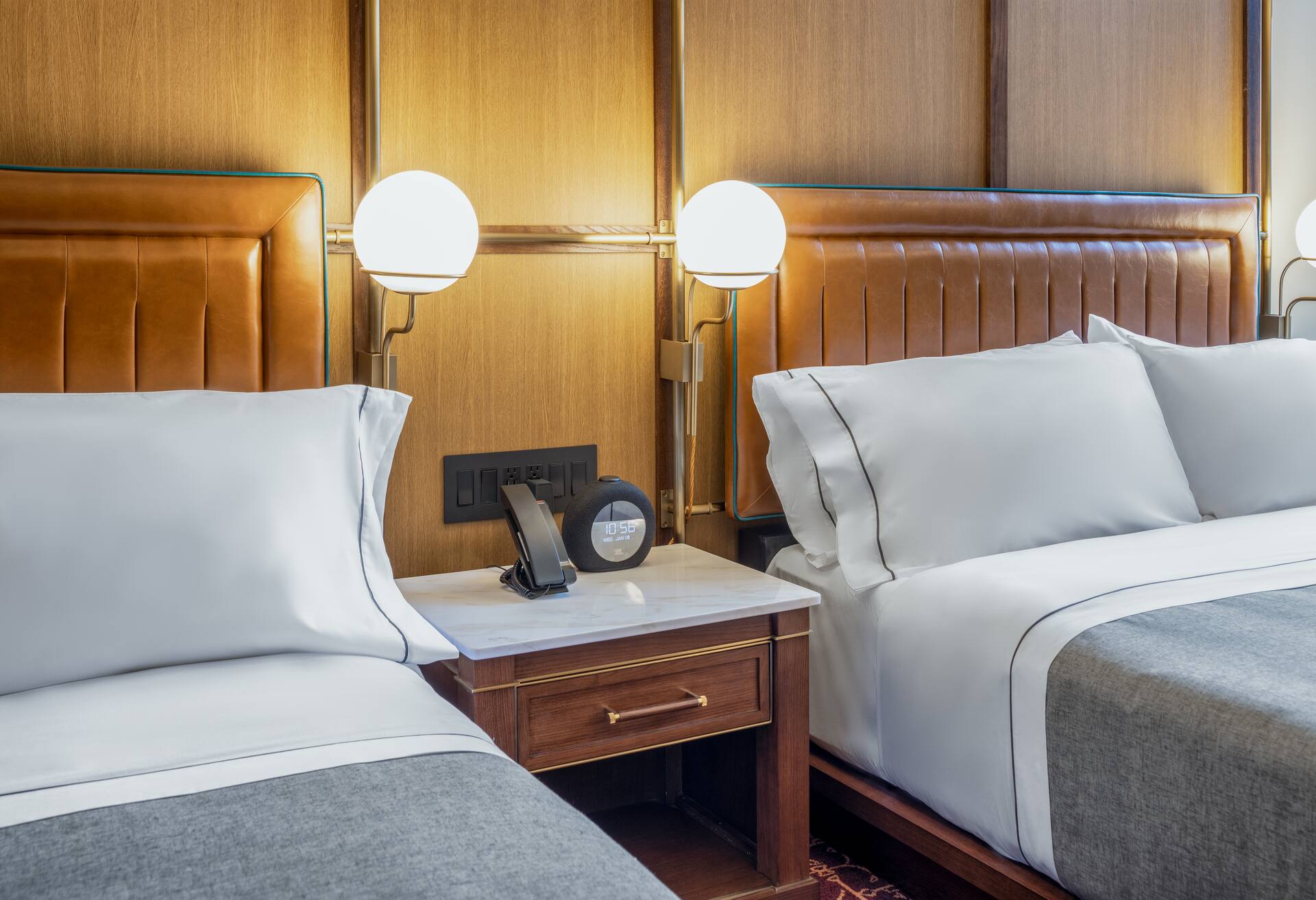 2 Queen Bed Room