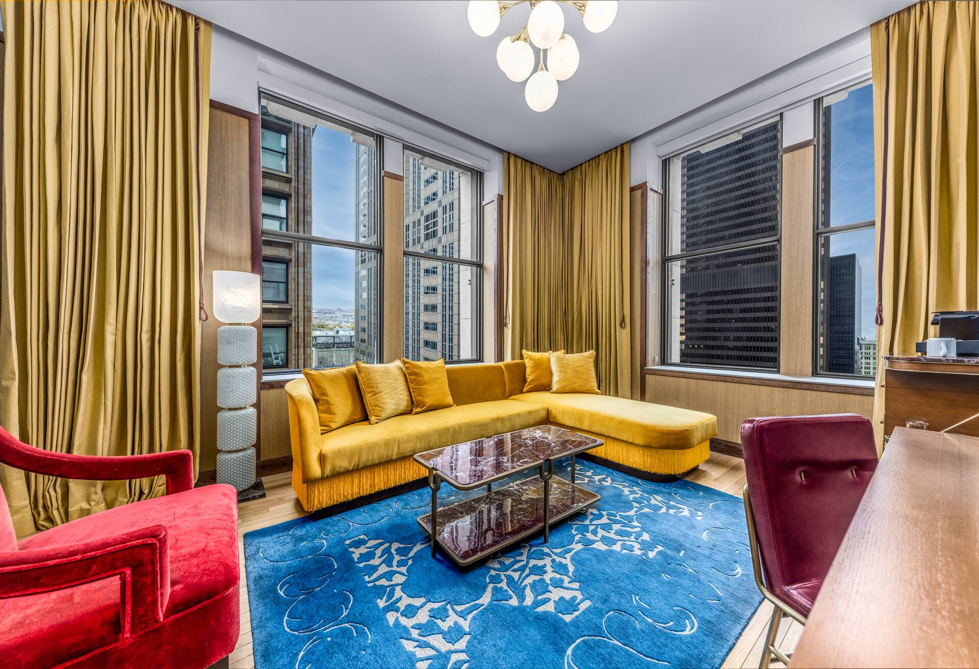 1 King 1bdrm Ste Mobility Access W/ Ri Shwr