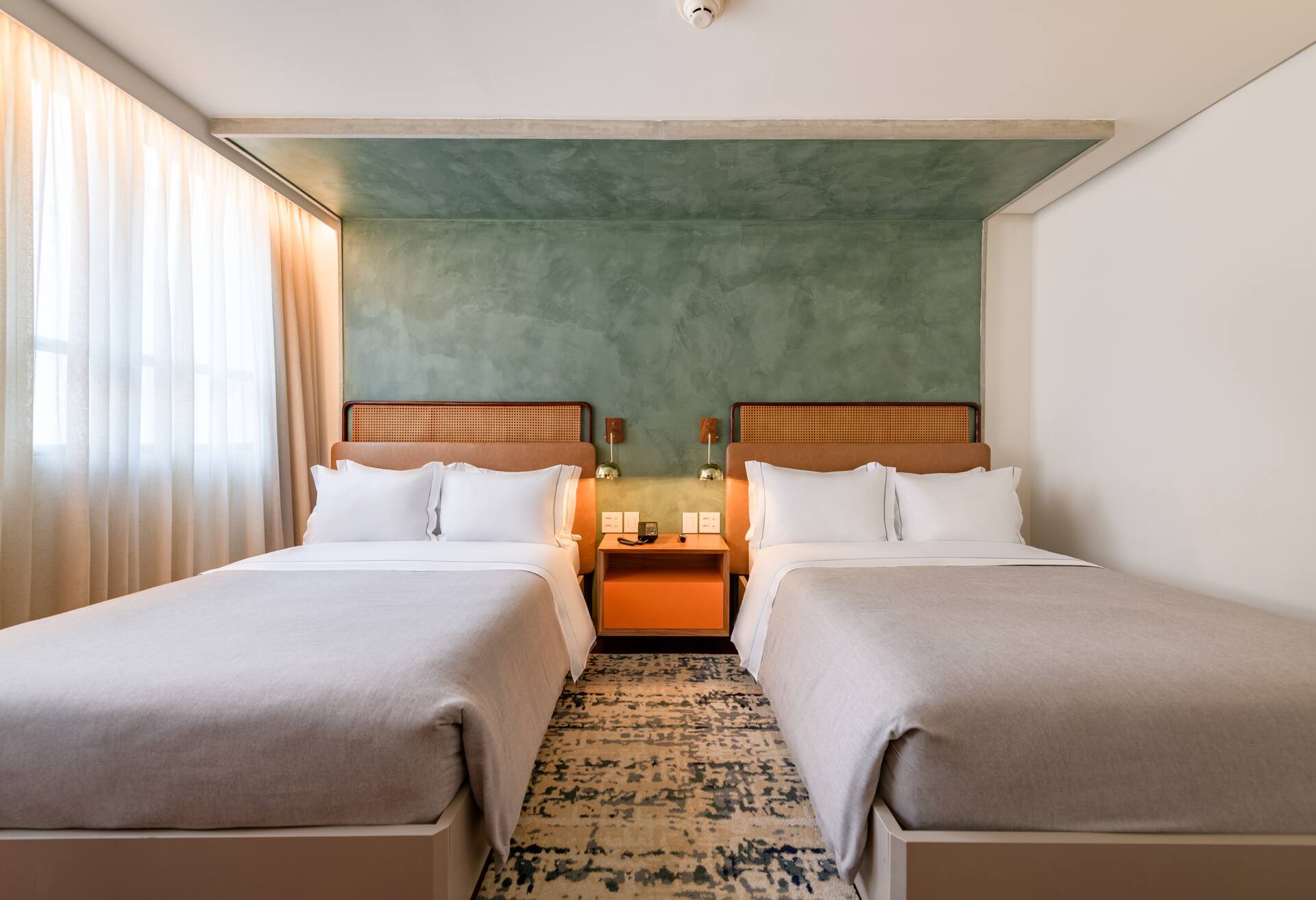 2 Double Beds Standard Room thumbnail 5