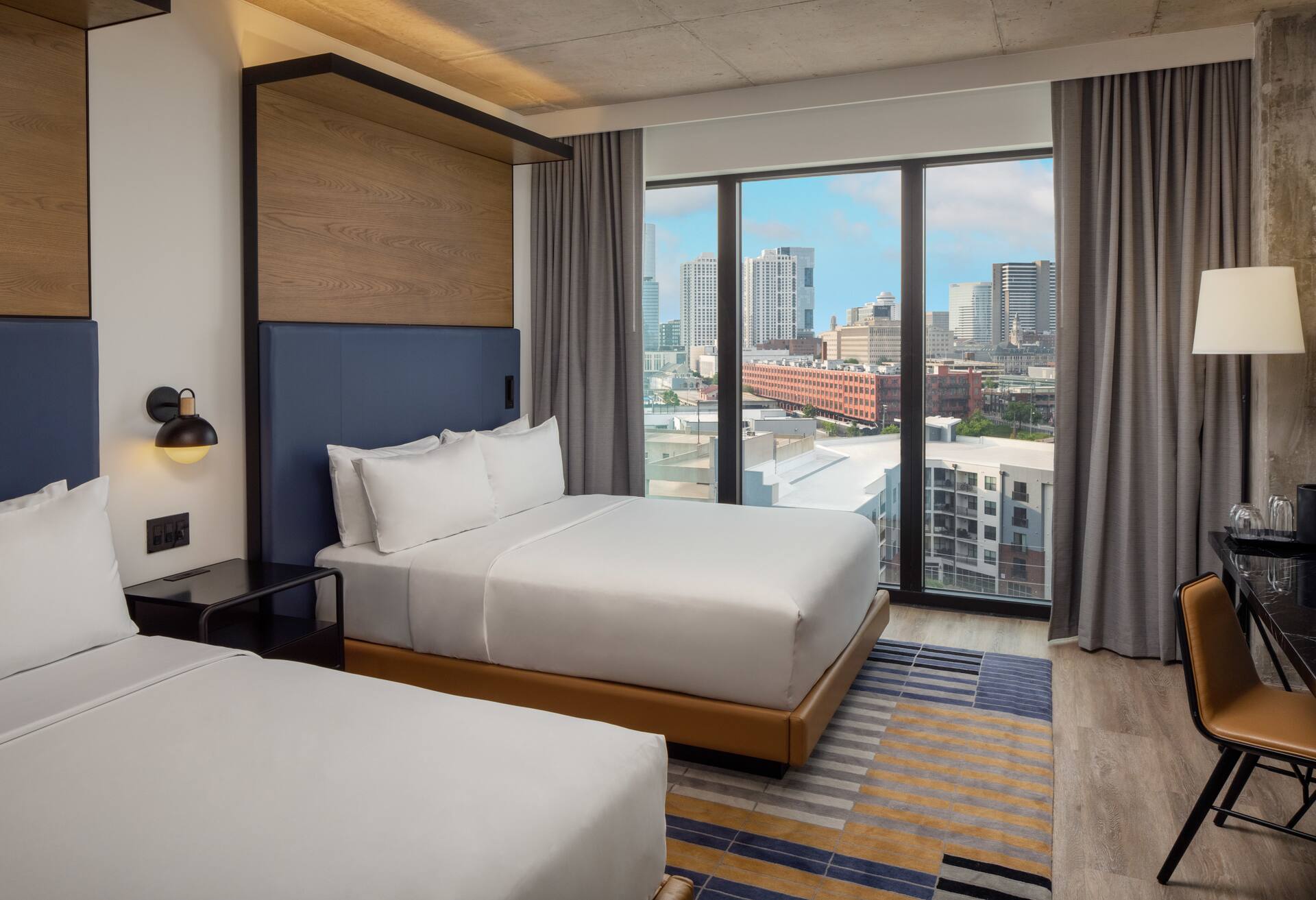 2 Queen Bed with City View thumbnail 5