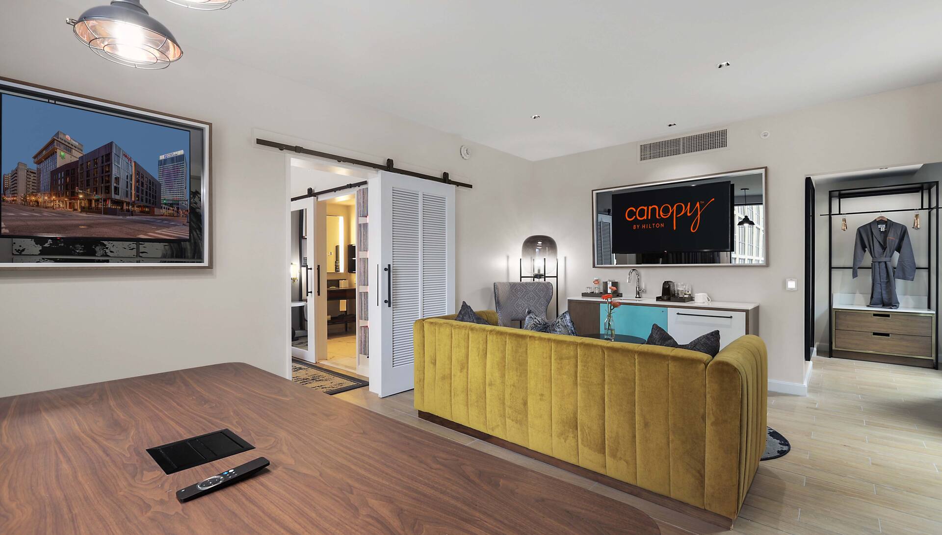 1 King Bed One Bedroom Suite