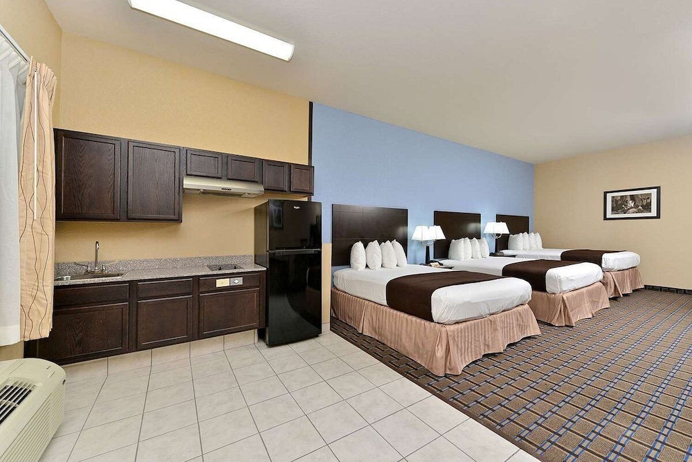 Deluxe Triple Room photo 1