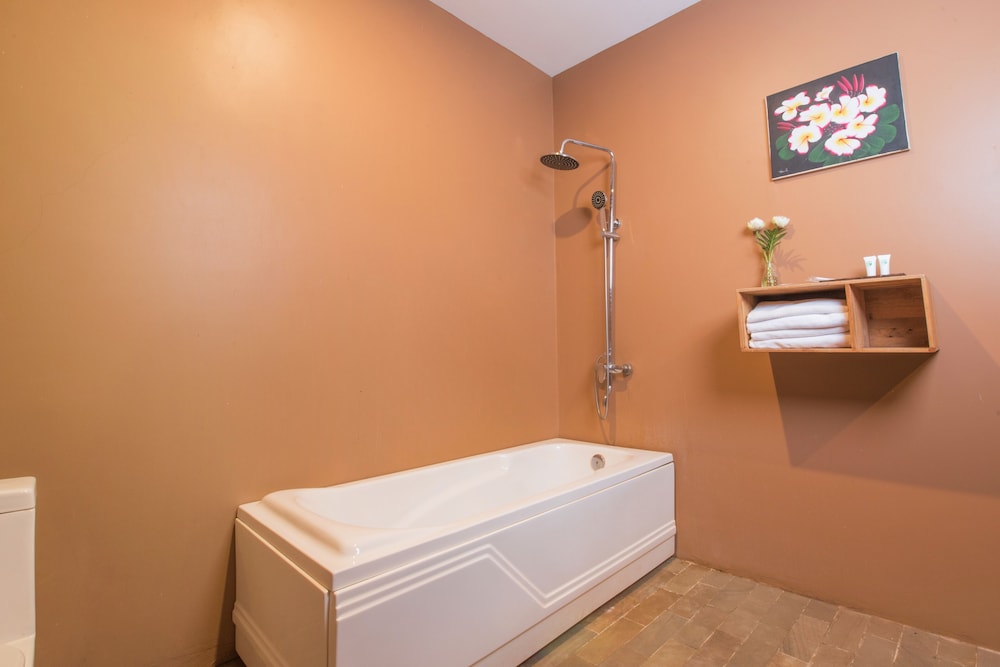 Deluxe Triple Room - Photo 16