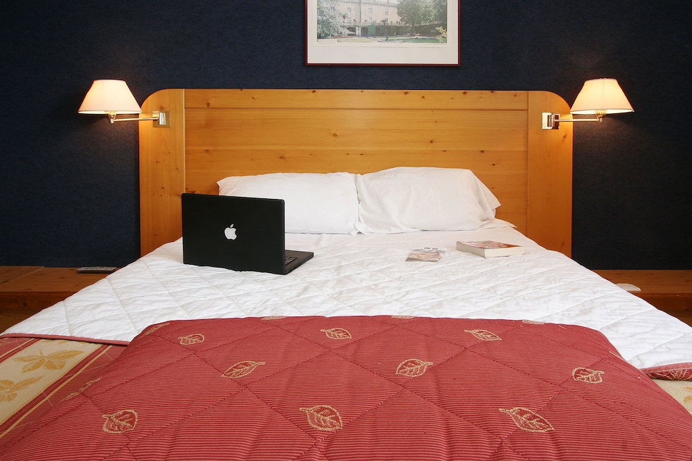 Family Room, Multiple Beds photo 3