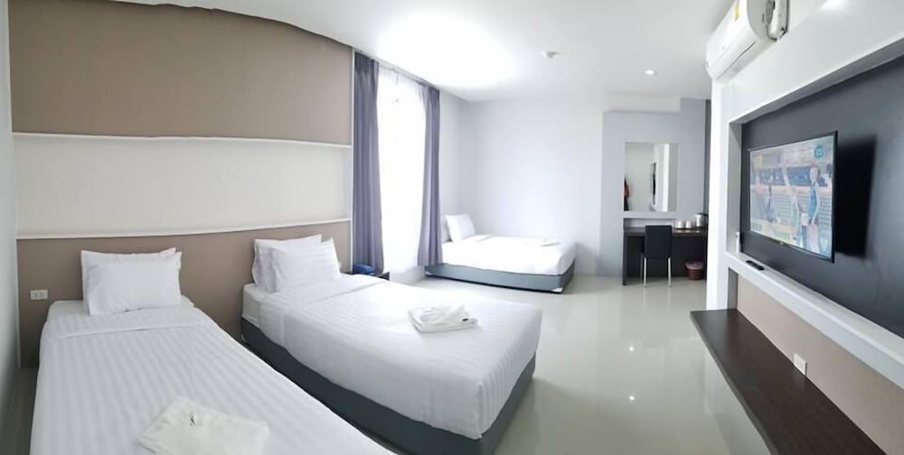 Family Triple Room - Photo 2