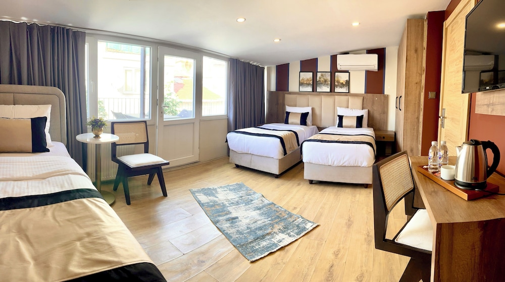 Family Triple Room photo 3