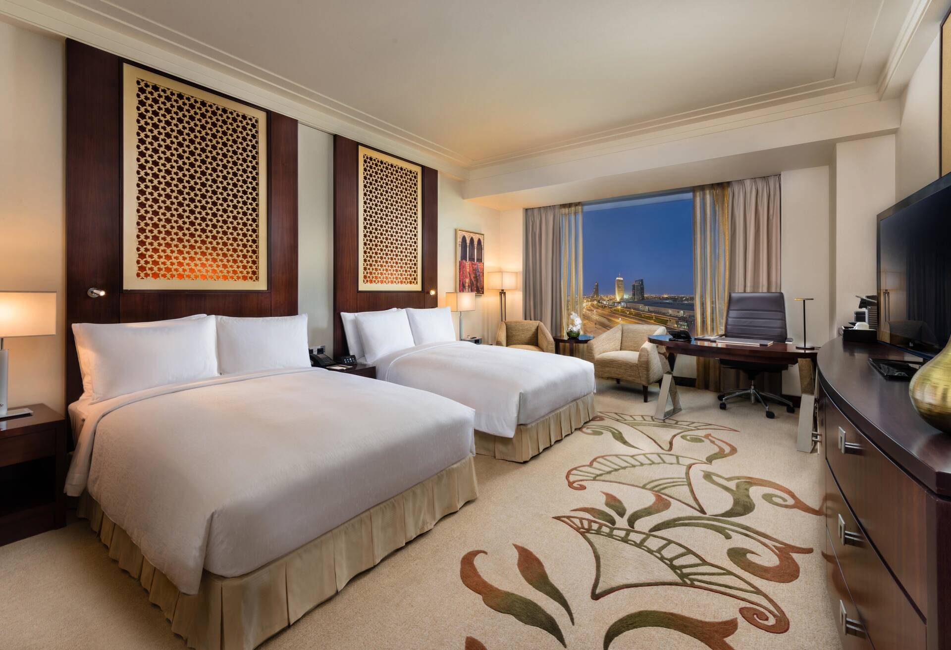 Two Double Bed Deluxe Room - Skyline View