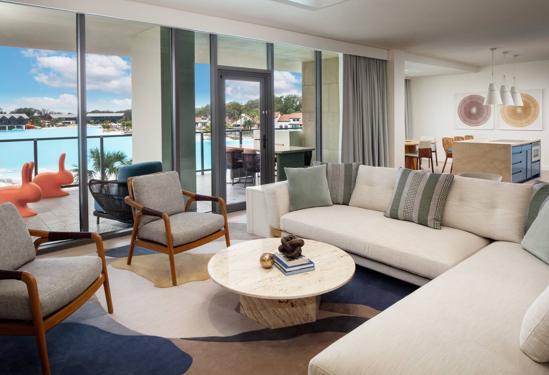 Conrad Suite thumbnail 5