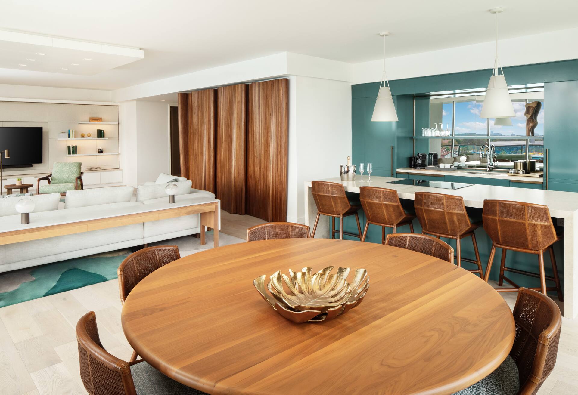 Presidential Suite thumbnail 6