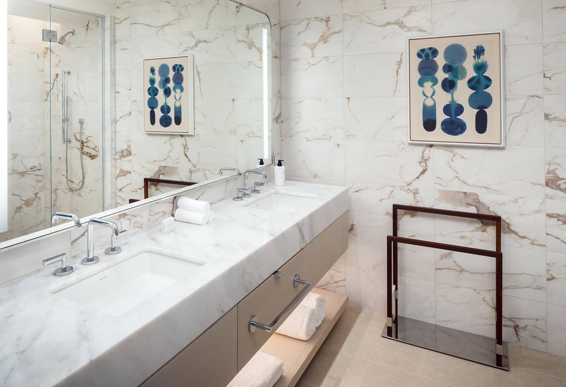 Conrad Two Bedroom Suite - 1 King 2 Queen Bds