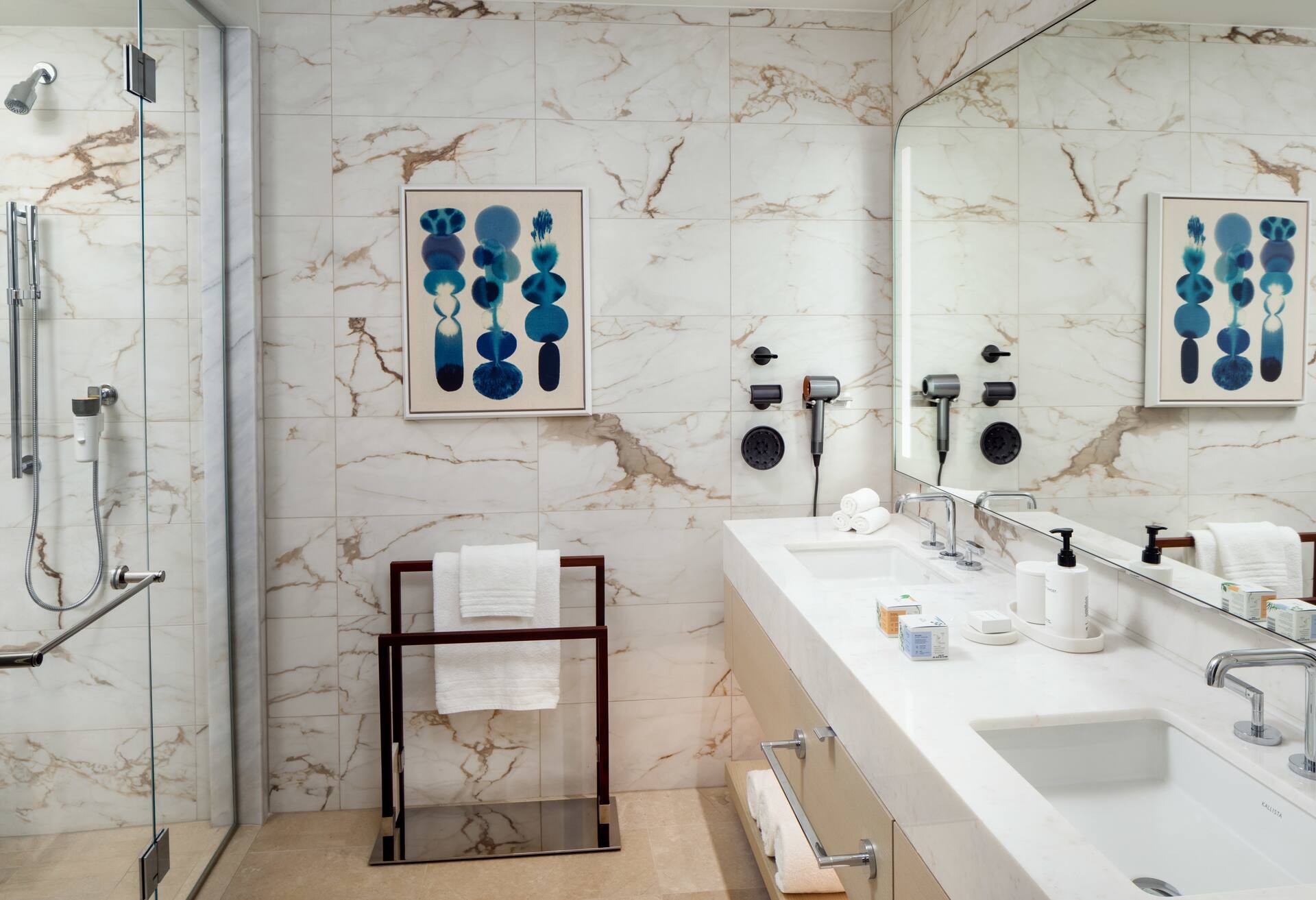 Wellness 2 Queen Guestroom