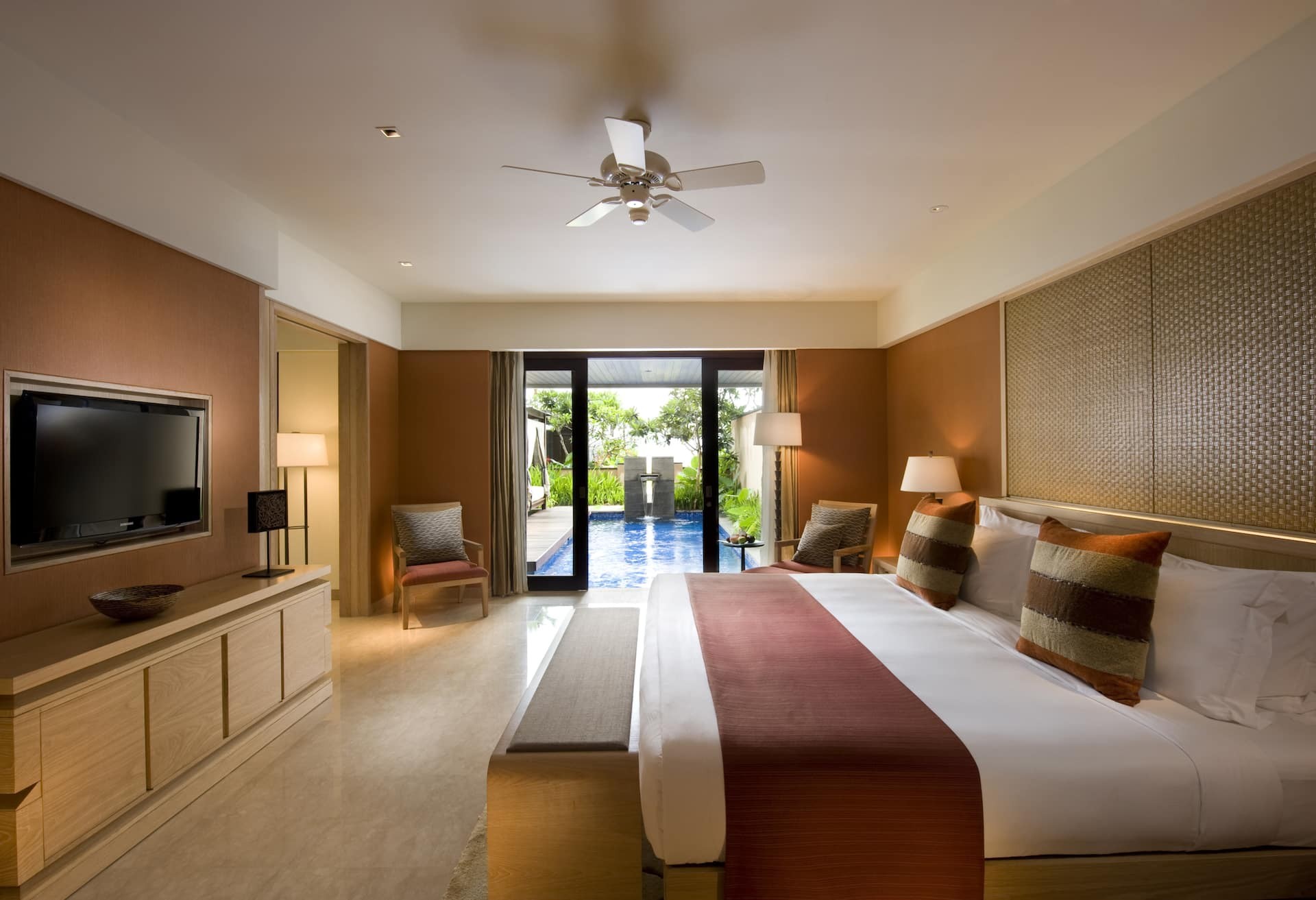 Conrad Pool Suite King, photo 6