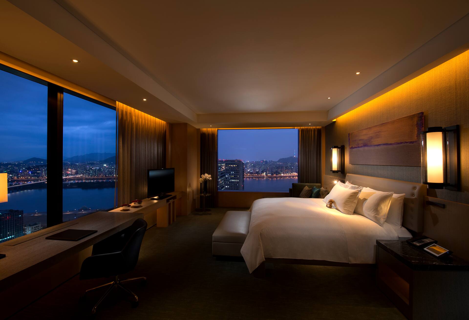 Conrad Suite photo 1