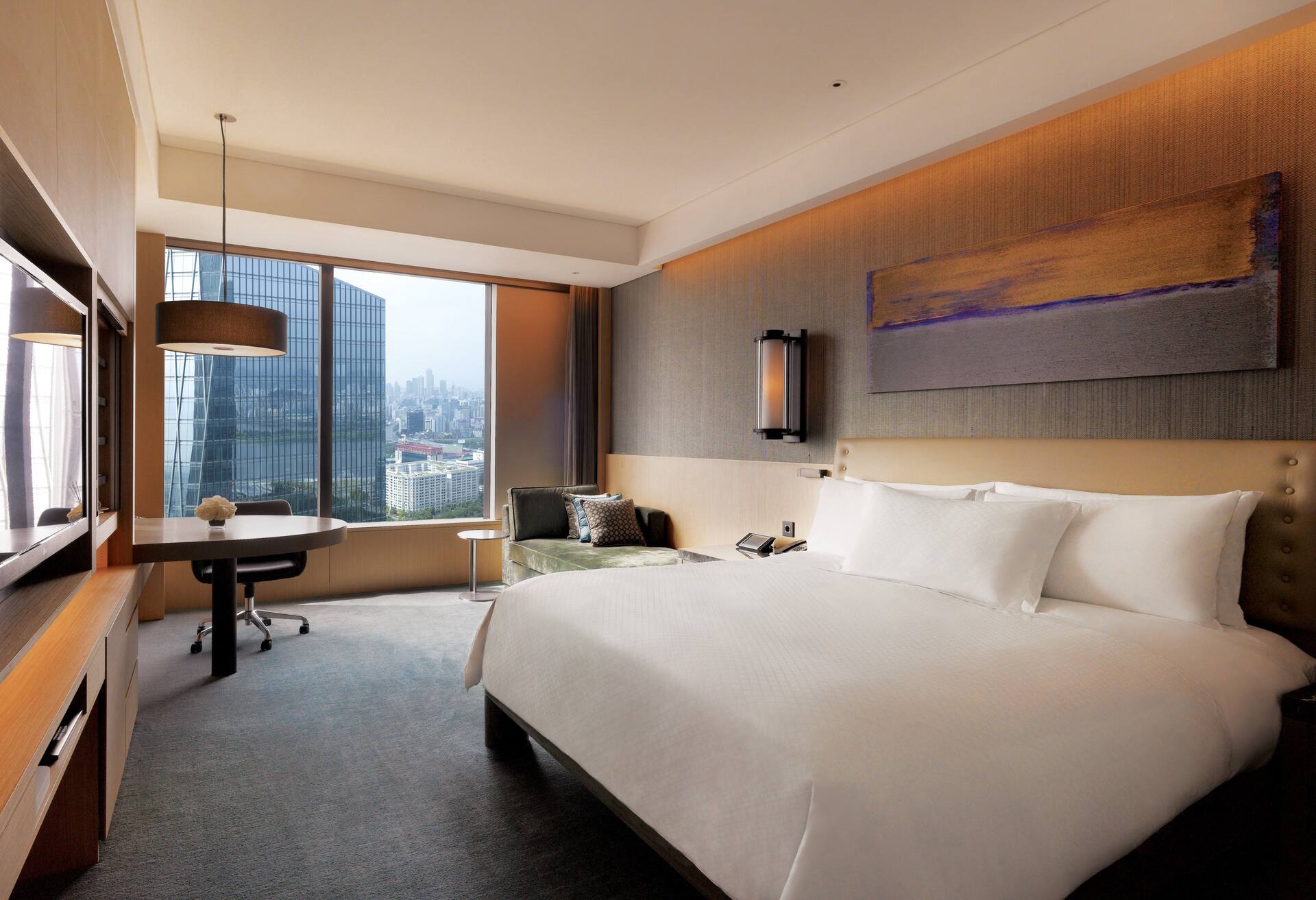 1 King Bed Deluxe Room City/river View photo 1