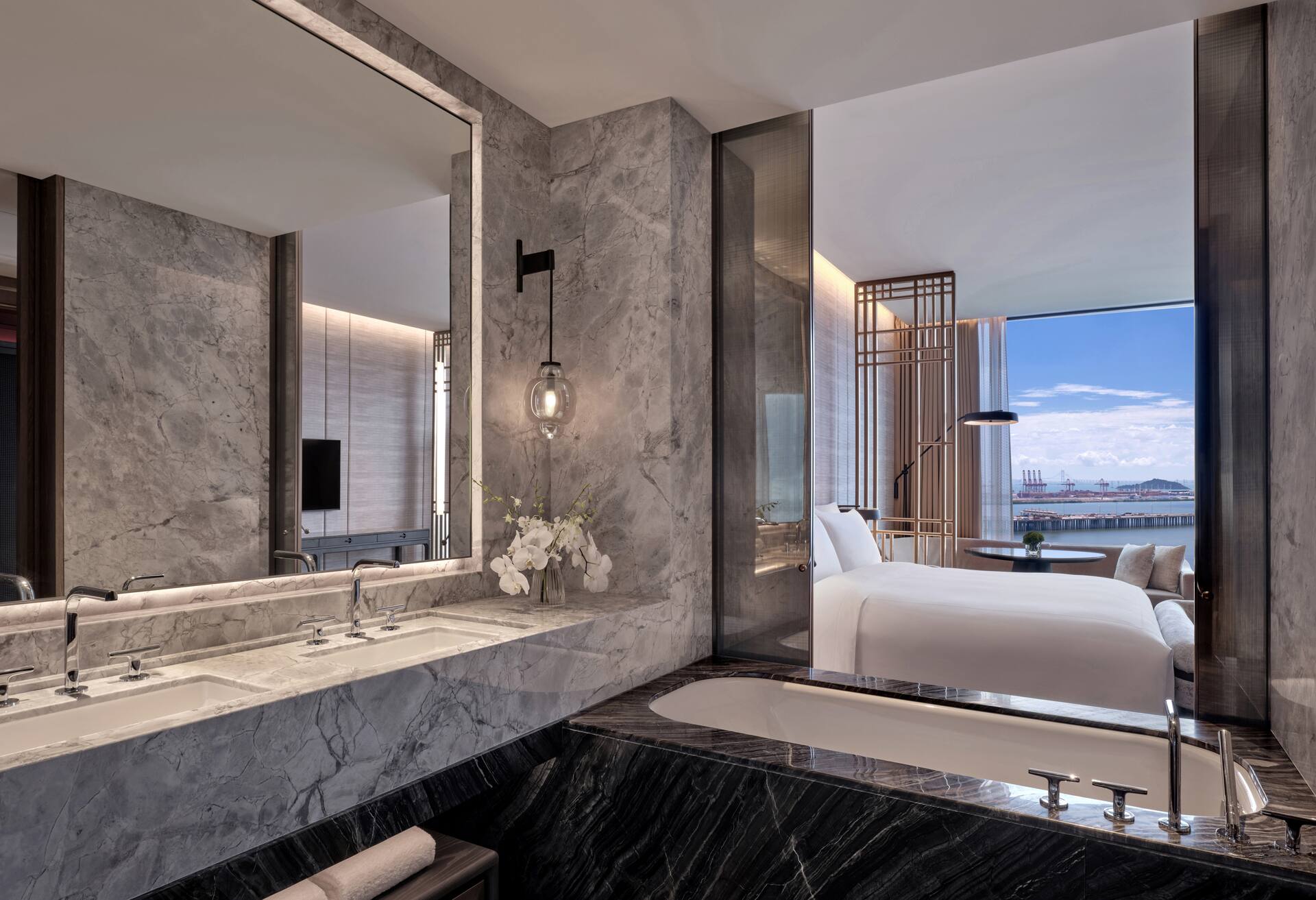 King Executive Room Bay View