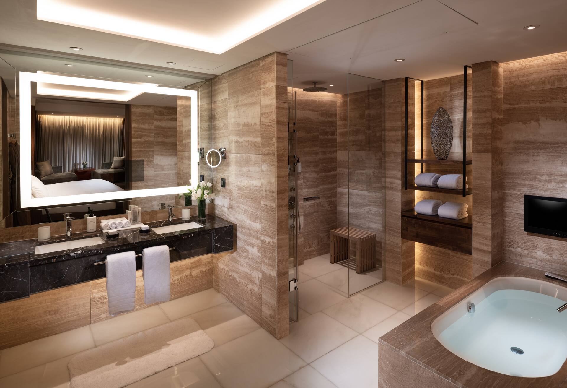 Conrad Suite photo 2