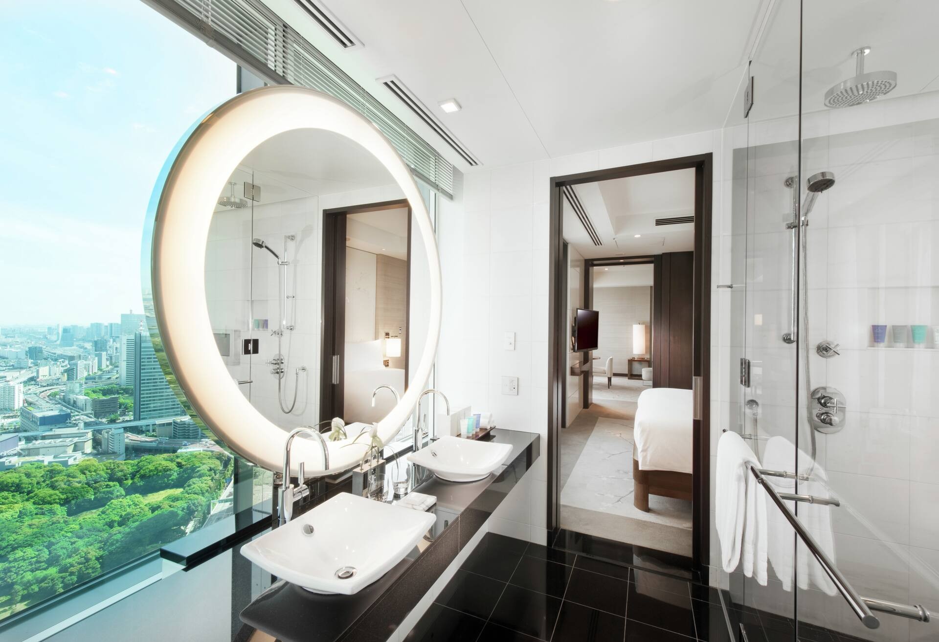 King Exe Suite Bay View Corner