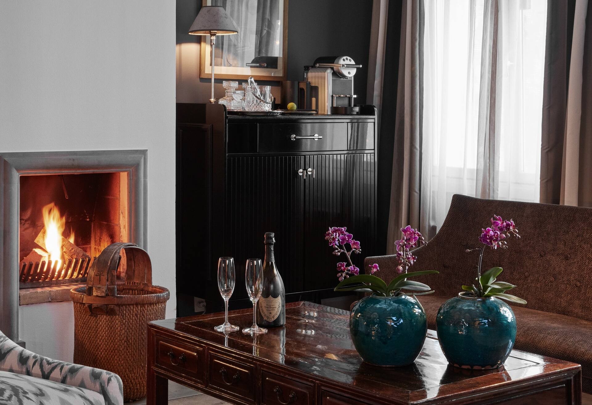 Corner Suite