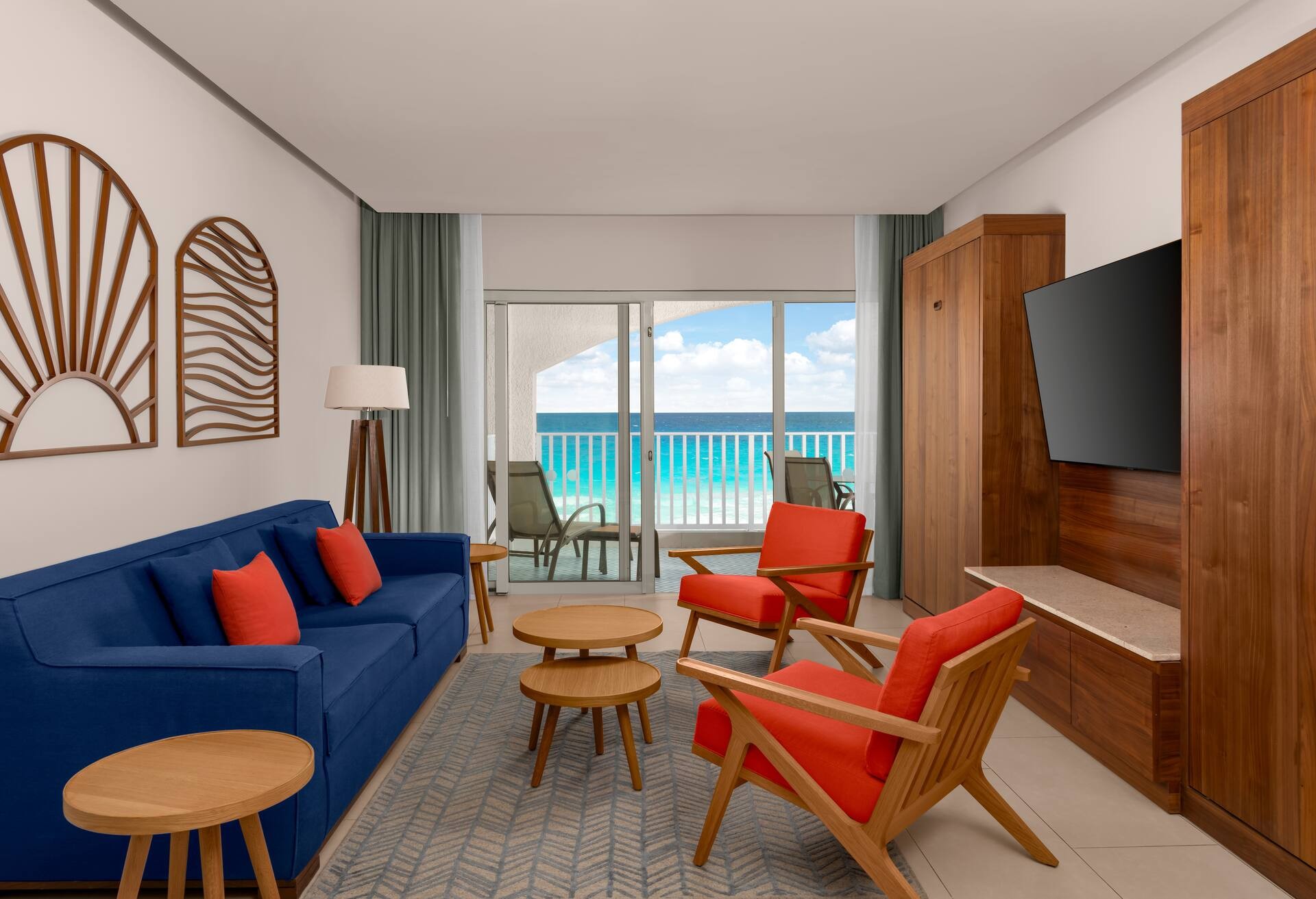 Enclave Beachfront Queen Room with Two Queen Beds - Ground Floor thumbnail 5