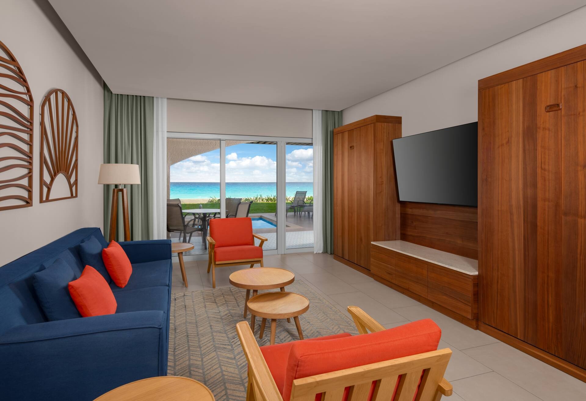 King Suite with Two Murphy Beds and Roll-In Shower - Ocean View thumbnail 5