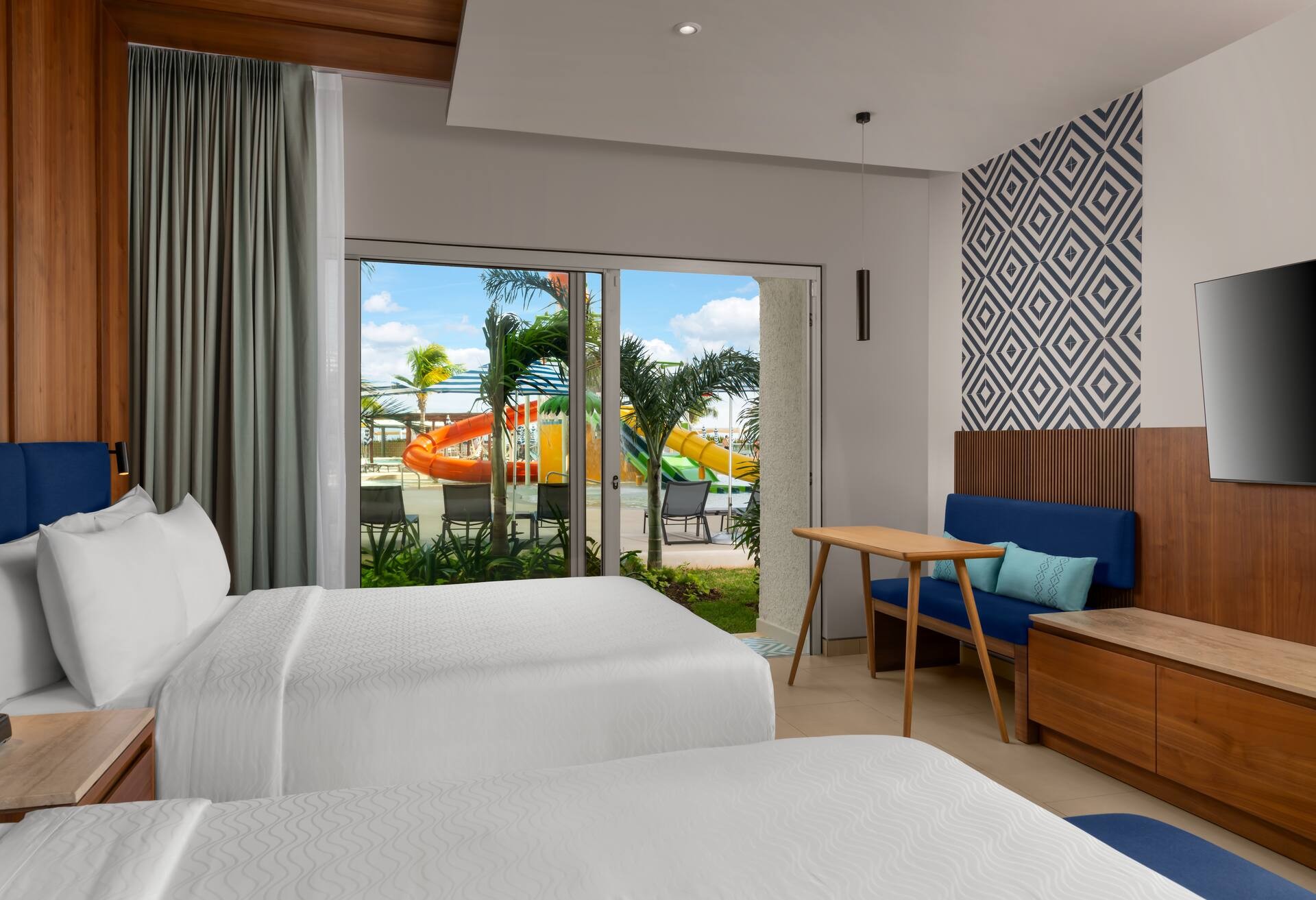 Enclave Honeymoon Suite - King Bed