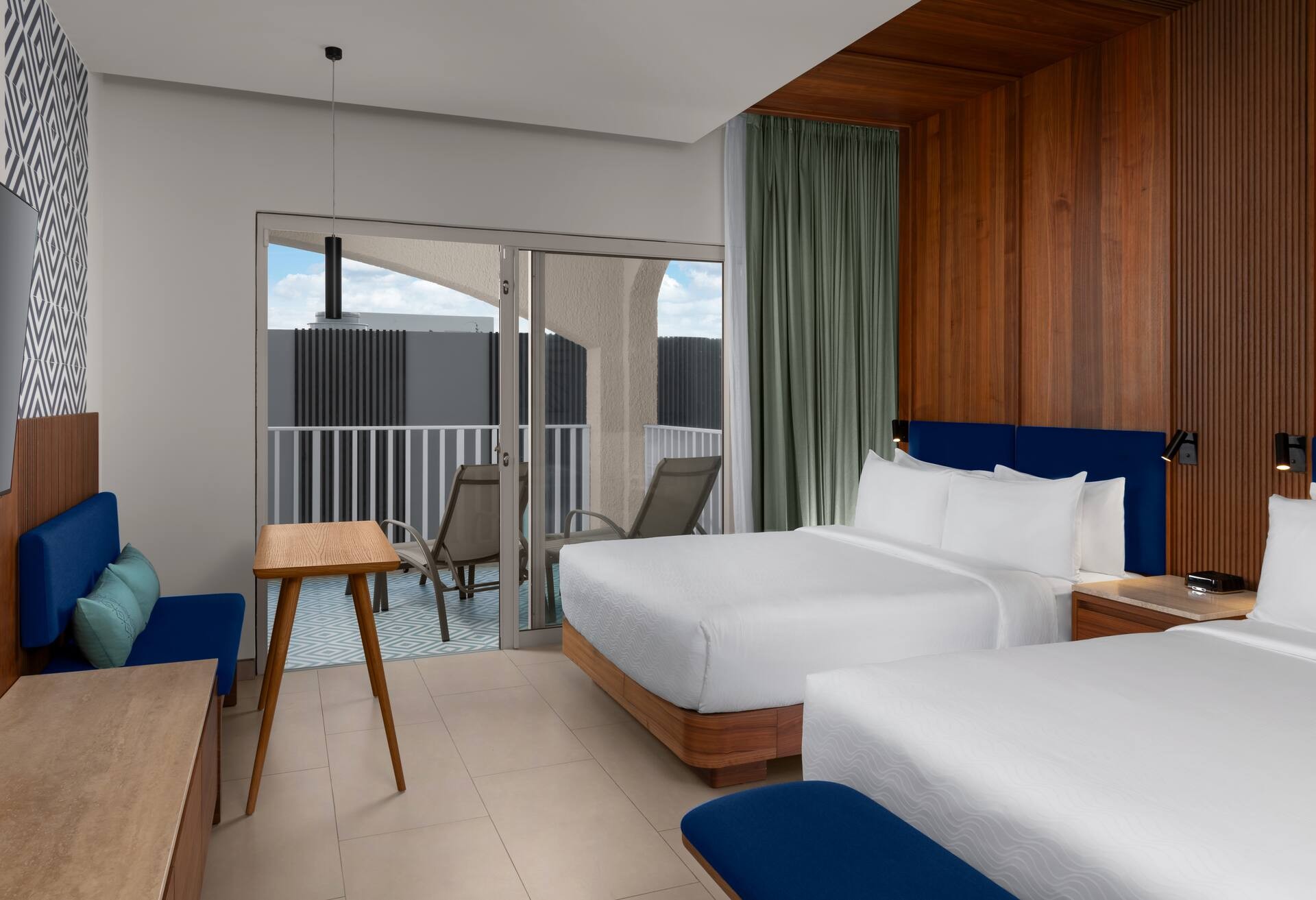 Enclave Beachfront 2 Bedroom Suite - Plunge Pool - 1Kg 2Qn 2 Mphy