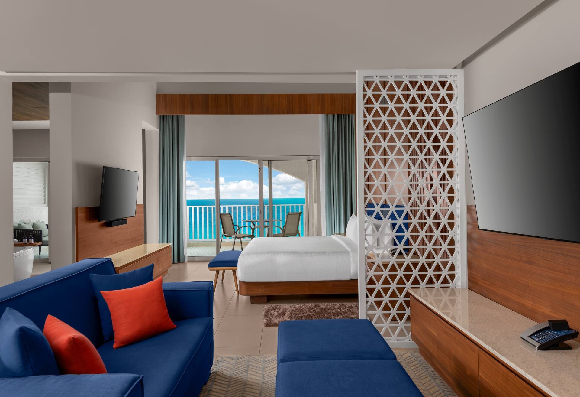 Deluxe Room, 2 Queen Beds, Balcony, Ocean View